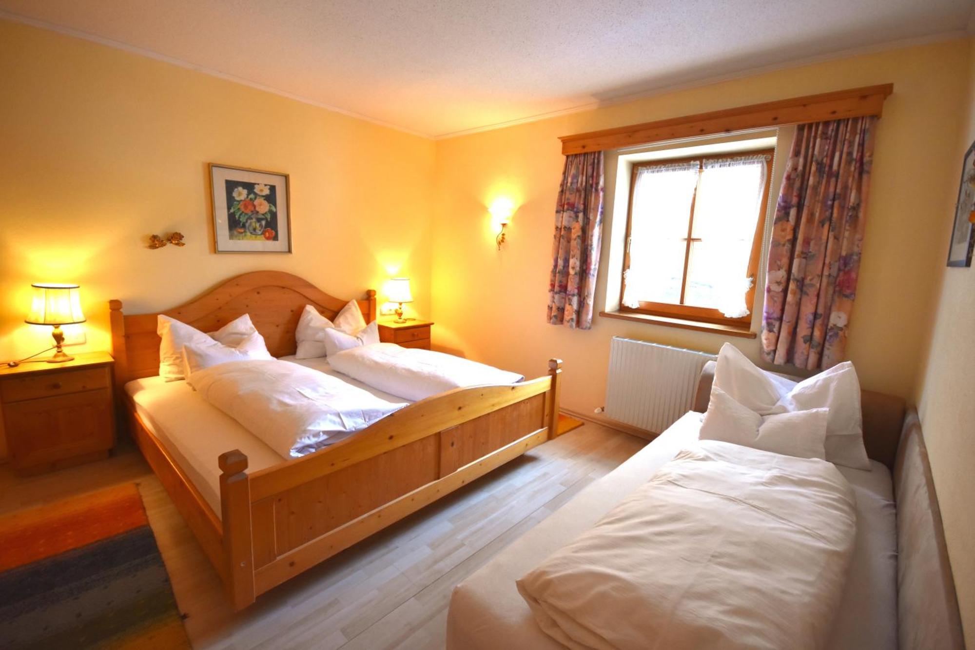 Ferienwohnung Brunnenhof Pettneu am Arlberg Zimmer foto